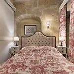 Villa A Luxurious Palazzo In Valetta With Private Pool By 360 Estates Valletta
