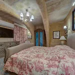 Villa A Luxurious Palazzo In Valetta With Private Pool By 360 Estates Valletta