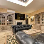 A Luxurious Palazzo In Valetta With Private Pool By 360 Estates Valletta