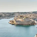 A Luxurious Palazzo In Valetta With Private Pool By 360 Estates Villa Valletta