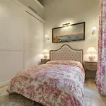 Villa A Luxurious Palazzo In Valetta With Private Pool By 360 Estates