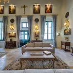 Villa A Luxurious Palazzo In Valetta With Private Pool By 360 Estates Valletta