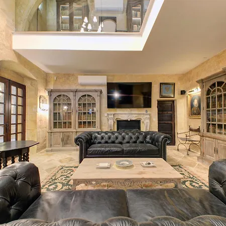 A Luxurious Palazzo In Valetta With Private Pool By 360 Estates * Валетта