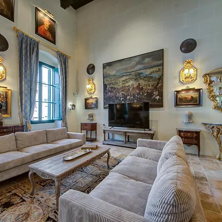 A Luxurious Palazzo In Valetta With Private Pool By 360 Estates