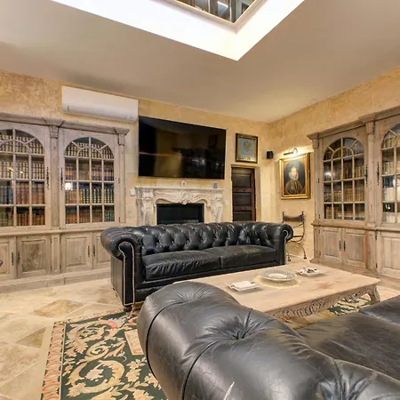 A Luxurious Palazzo In Valetta With Private Pool By 360 Estates Валетта