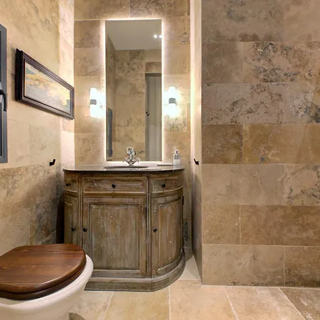 Вилла A Luxurious Palazzo In Valetta With Private Pool By 360 Estates Валетта