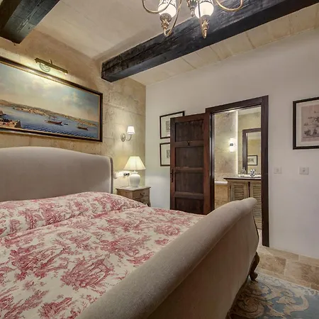 A Luxurious Palazzo In Valetta With Private Pool By 360 Estates * Валетта