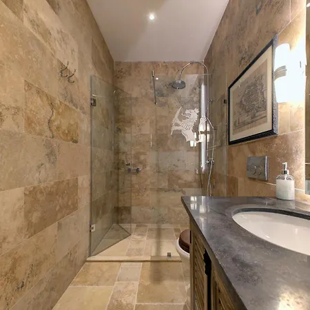 A Luxurious Palazzo In Valetta With Private Pool By 360 Estates Валетта