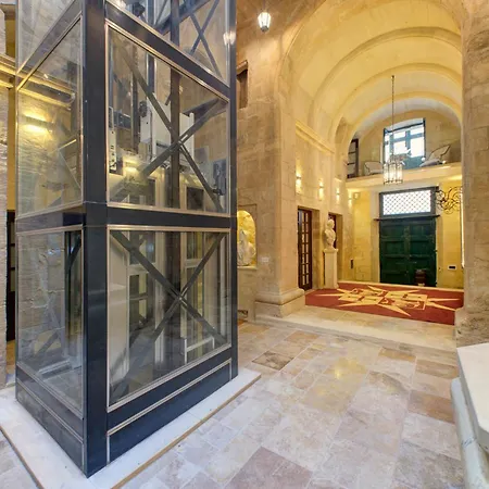 A Luxurious Palazzo In Valetta With Private Pool By 360 Estates