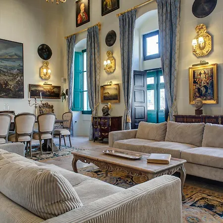 A Luxurious Palazzo In Valetta With Private Pool By 360 Estates * Валетта