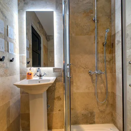 A Luxurious Palazzo In Valetta With Private Pool By 360 Estates Вилла *