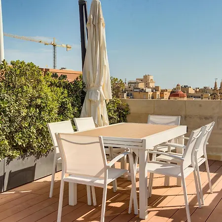 A Luxurious Palazzo In Valetta With Private Pool By 360 Estates