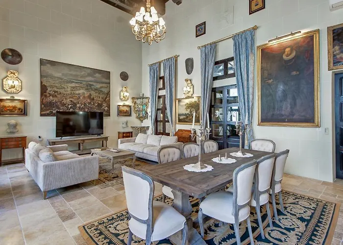 A Luxurious Palazzo In Valetta With Private Pool By 360 Estates Valeta