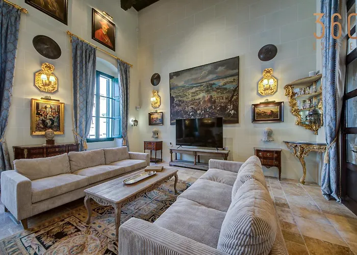 A Luxurious Palazzo In Valetta With Private Pool By 360 Estates