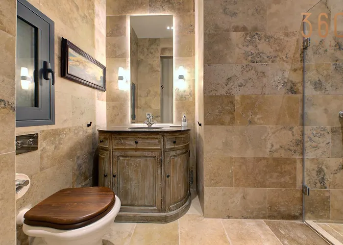 Villa A Luxurious Palazzo In Valetta With Private Pool By 360 Estates Valeta