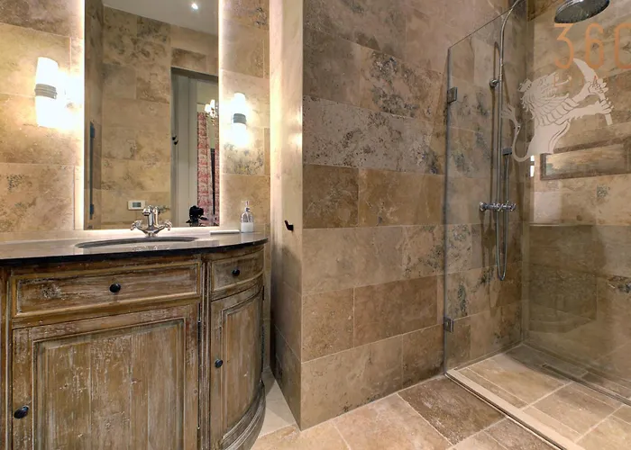 Villa A Luxurious Palazzo In Valetta With Private Pool By 360 Estates *