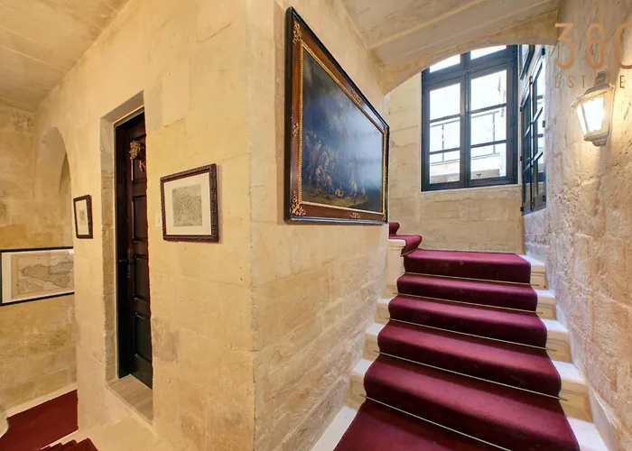 A Luxurious Palazzo In Valetta With Private Pool By 360 Estates Valeta