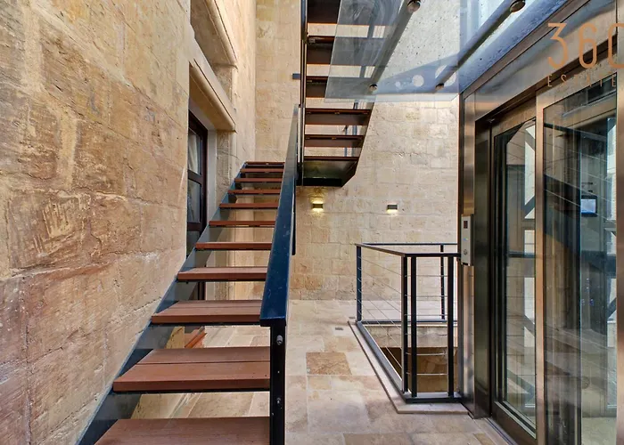 A Luxurious Palazzo In Valetta With Private Pool By 360 Estates Villa