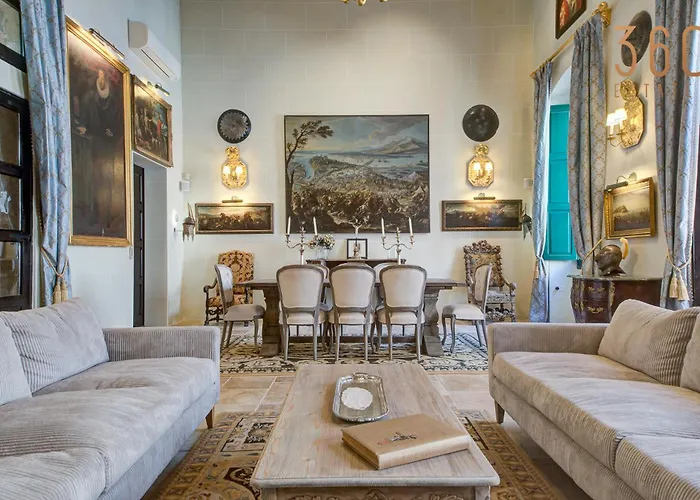 Villa A Luxurious Palazzo In Valetta With Private Pool By 360 Estates Valeta