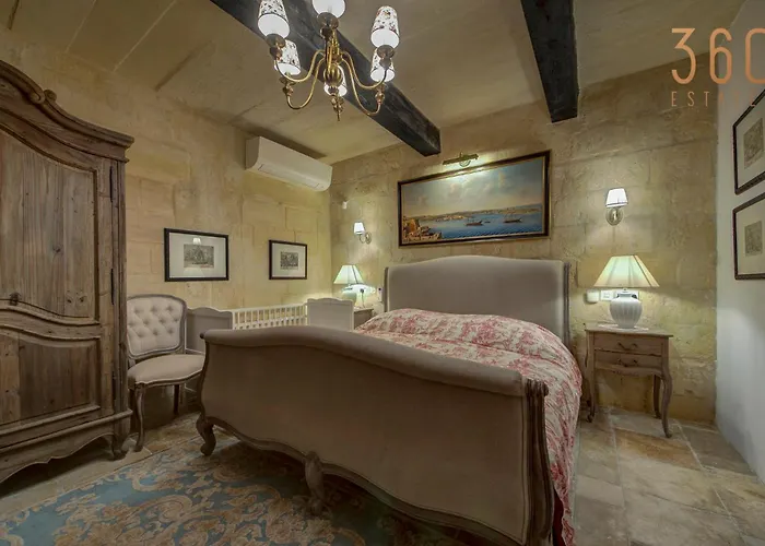 A Luxurious Palazzo In Valetta With Private Pool By 360 Estates *