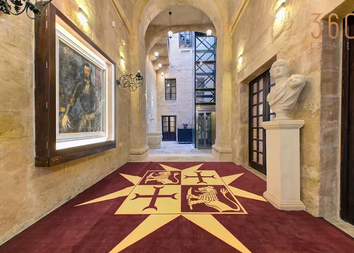 A Luxurious Palazzo In Valetta With Private Pool By 360 Estates Valeta