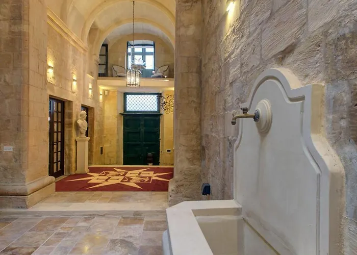 A Luxurious Palazzo In Valetta With Private Pool By 360 Estates Valeta