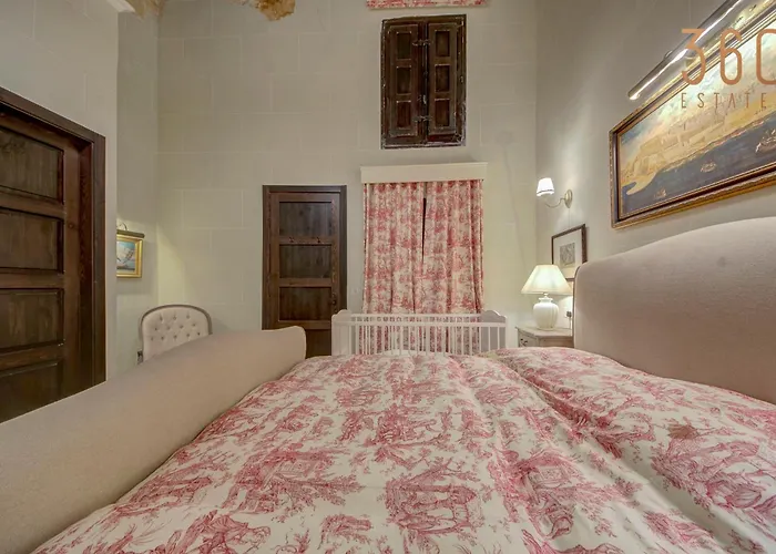 A Luxurious Palazzo In Valetta With Private Pool By 360 Estates *