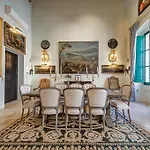 A Luxurious Palazzo In Valetta With Private Pool By 360 Estates Villa *