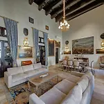 A Luxurious Palazzo In Valetta With Private Pool By 360 Estates Villa La Valette