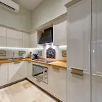 A Luxurious Palazzo In Valetta With Private Pool By 360 Estates * La Valette