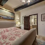 A Luxurious Palazzo In Valetta With Private Pool By 360 Estates * La Valette