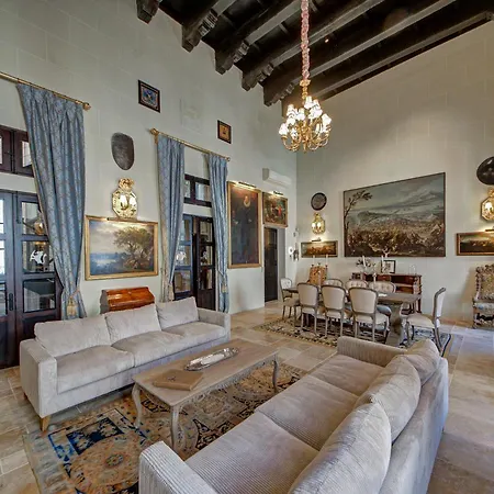 A Luxurious Palazzo In Valetta With Private Pool By 360 Estates Villa Valeta