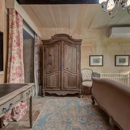 A Luxurious Palazzo In Valetta With Private Pool By 360 Estates Villa *