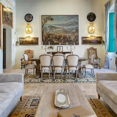 A Luxurious Palazzo In Valetta With Private Pool By 360 Estates *