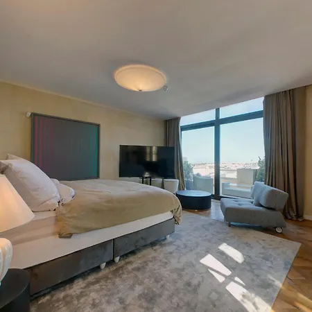 Villa A Luxurious Palazzo In Valetta With Private Pool By 360 Estates *