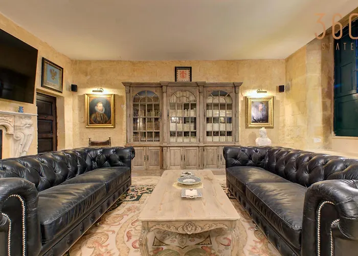 A Luxurious Palazzo In Valetta With Private Pool By 360 Estates Villa
