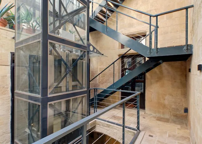 Villa A Luxurious Palazzo In Valetta With Private Pool By 360 Estates *